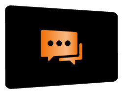 Orangefarbenes Icon mit zwei überlagerten Sprechblasen auf schwarzem Hintergrund.